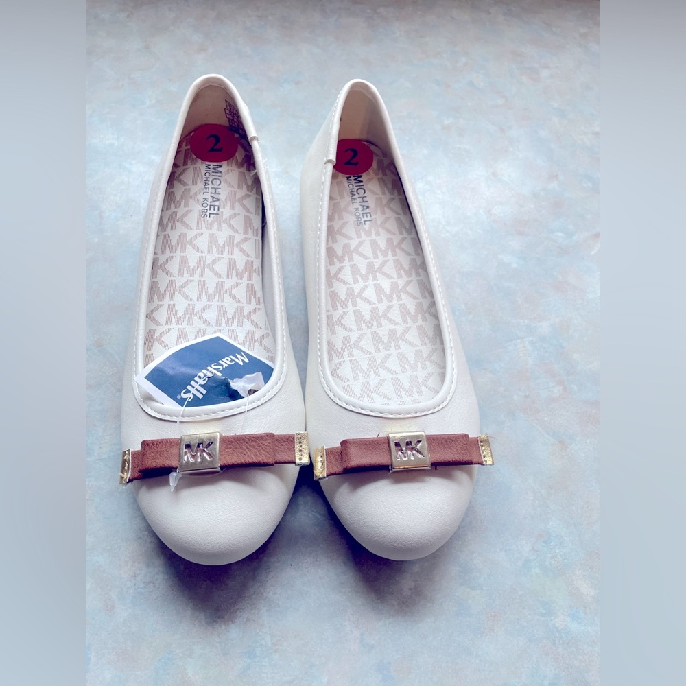 Michael Michael Kors Fulton Kris-DD, cream/brown, girls size 2, slide on flats